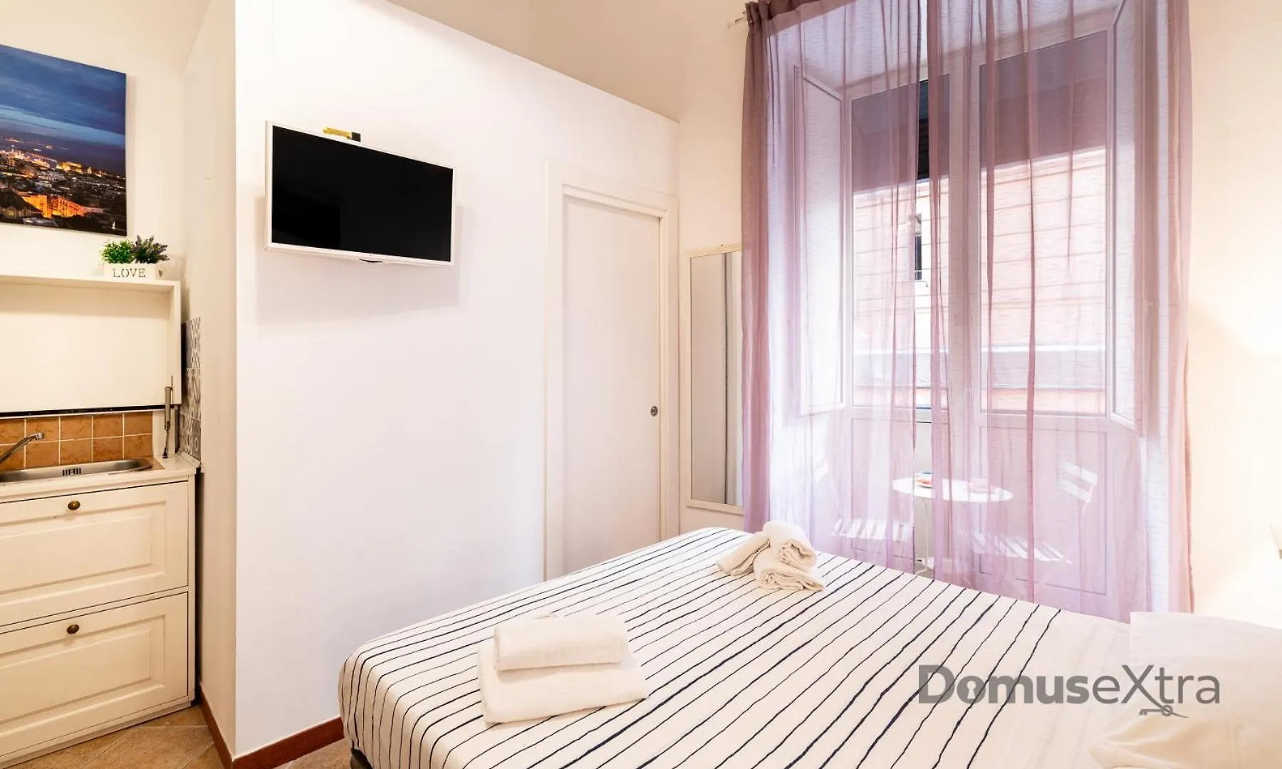 Domus Mattei Al Duomo By Domusextra Apartment Naples Italy
