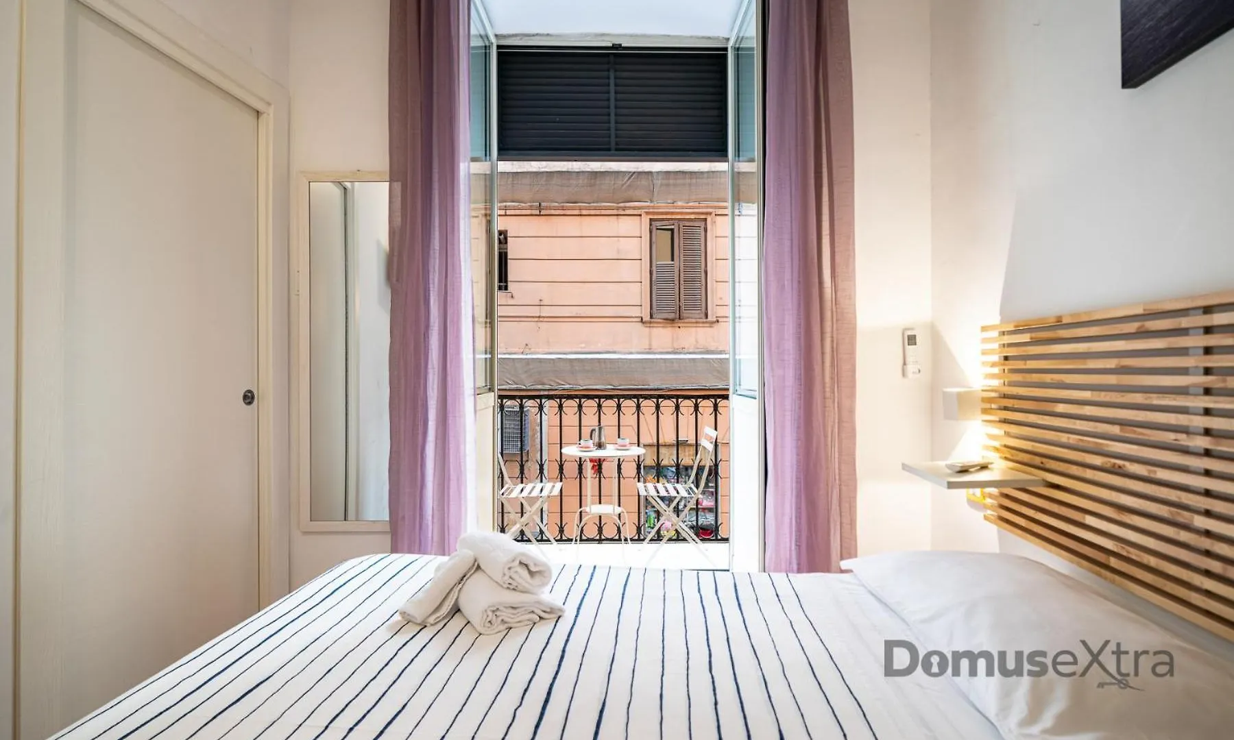 Domus Mattei Al Duomo By Domusextra Apartment Naples 0*,  Italy